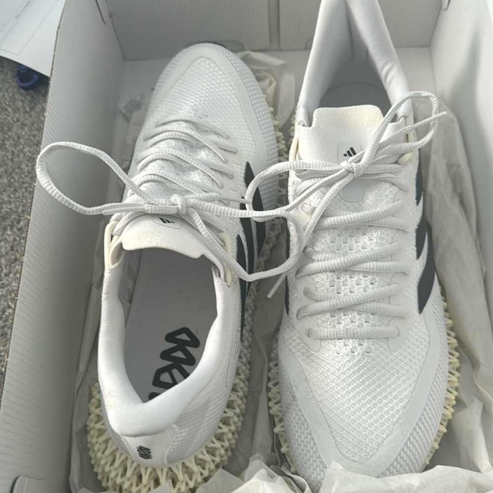 ADIDAS Size 11.5 4DFWD 2 WHITE/BLACK  BRAND NEW (GX9247)